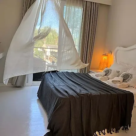 Alalucca Otel Çeşme